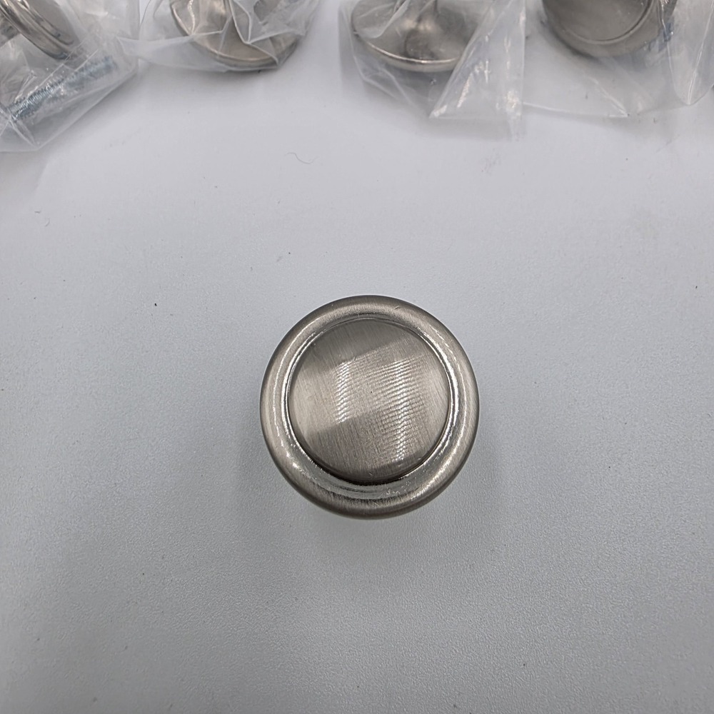11 pc Satin Nickel Cabinet Drawer Pulls Knobs 1 1/4" Round Knob New‎